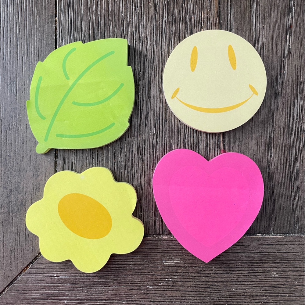4/set - Fun Sticky Notes NWOT